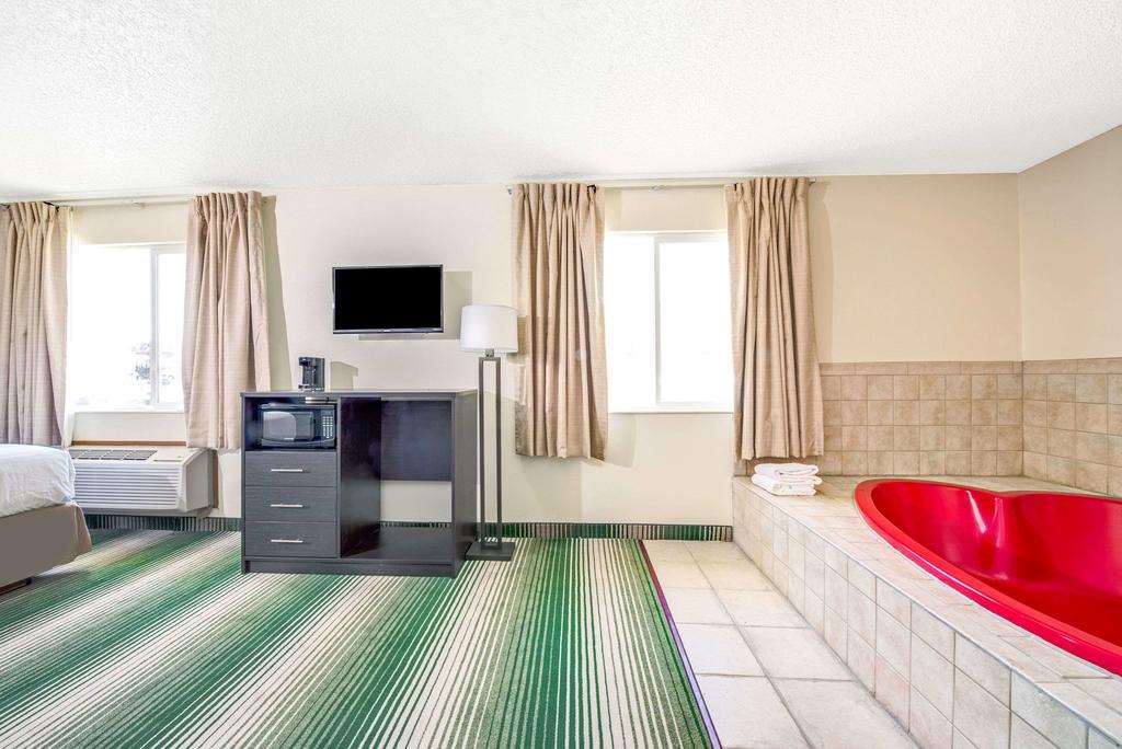 Surestay Plus By Best Western Montrose Quarto foto